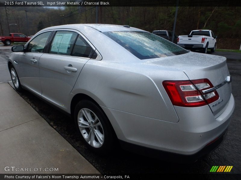 Ingot Silver Metallic / Charcoal Black 2015 Ford Taurus SEL