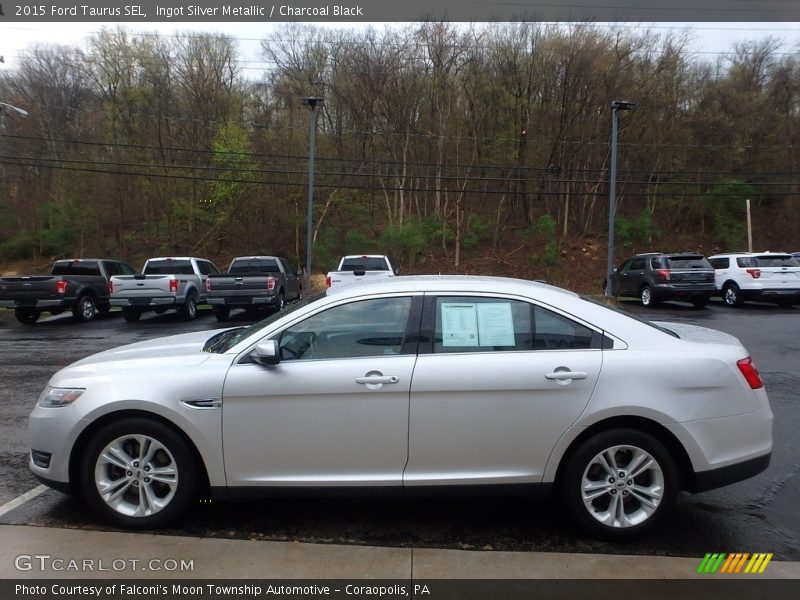 Ingot Silver Metallic / Charcoal Black 2015 Ford Taurus SEL