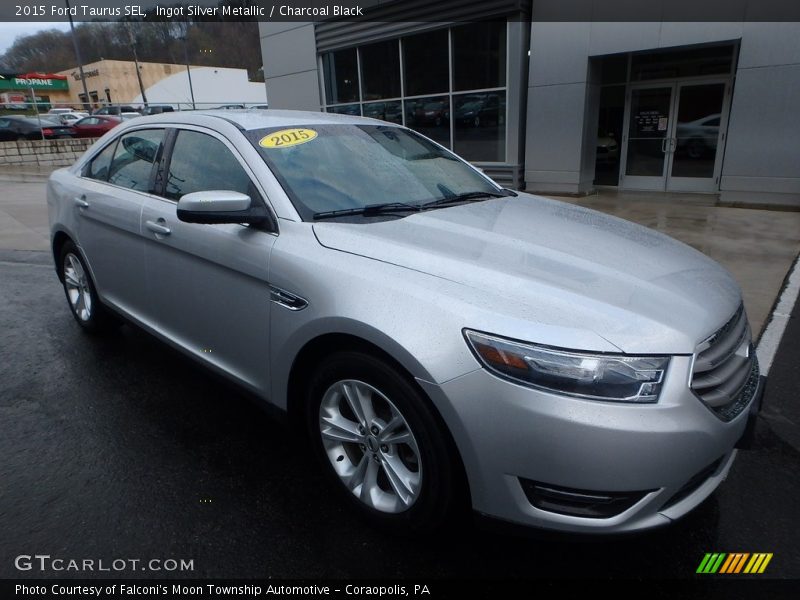 Ingot Silver Metallic / Charcoal Black 2015 Ford Taurus SEL