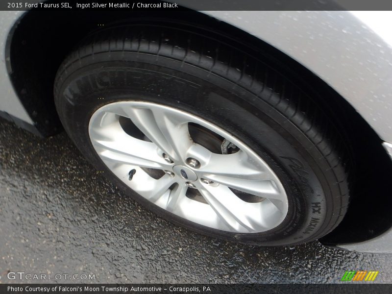 Ingot Silver Metallic / Charcoal Black 2015 Ford Taurus SEL
