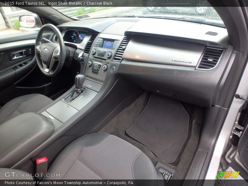 Ingot Silver Metallic / Charcoal Black 2015 Ford Taurus SEL