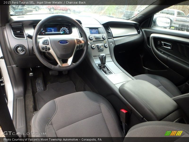 Ingot Silver Metallic / Charcoal Black 2015 Ford Taurus SEL