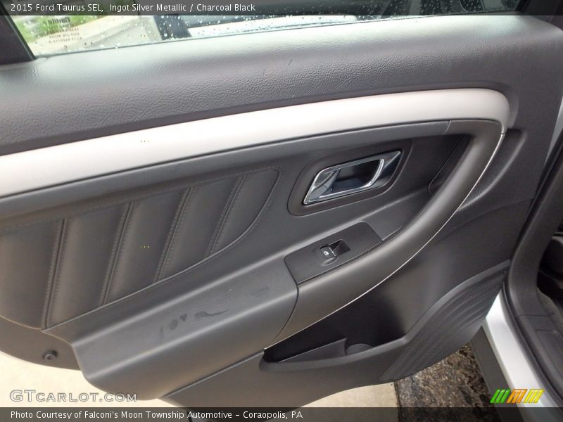 Ingot Silver Metallic / Charcoal Black 2015 Ford Taurus SEL