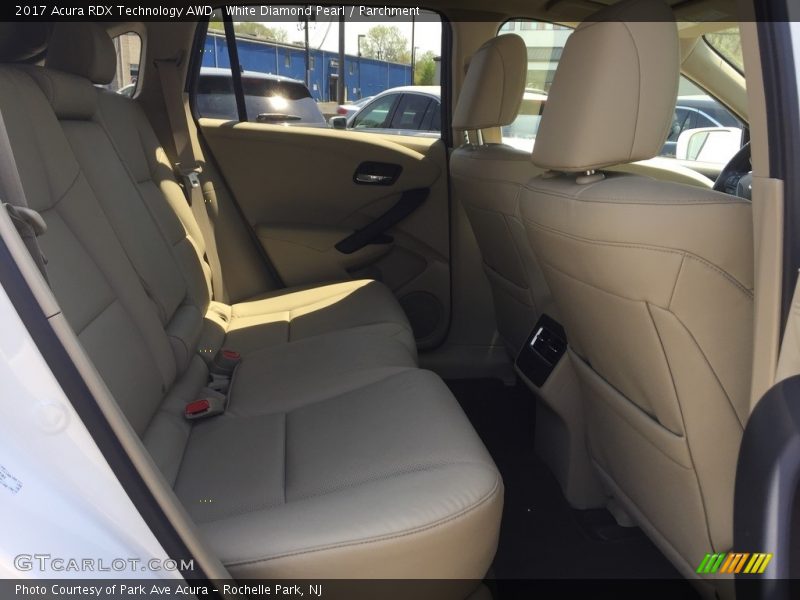 White Diamond Pearl / Parchment 2017 Acura RDX Technology AWD