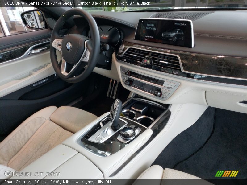 Carbon Black Metallic / Ivory White/Black 2018 BMW 7 Series 740i xDrive Sedan