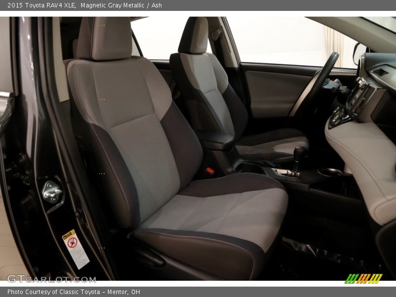 Magnetic Gray Metallic / Ash 2015 Toyota RAV4 XLE