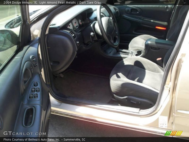 Light Almond Pearl Metallic / Dark Slate Gray 2004 Dodge Intrepid SE