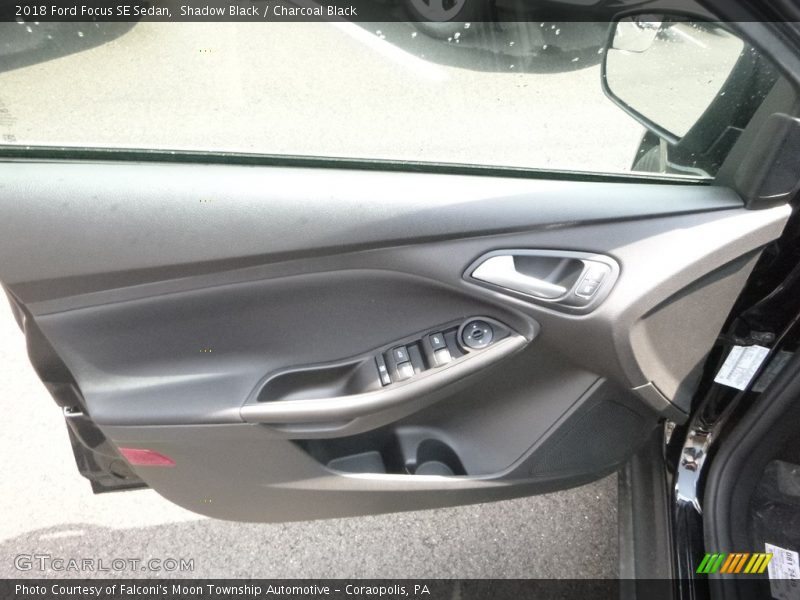 Shadow Black / Charcoal Black 2018 Ford Focus SE Sedan