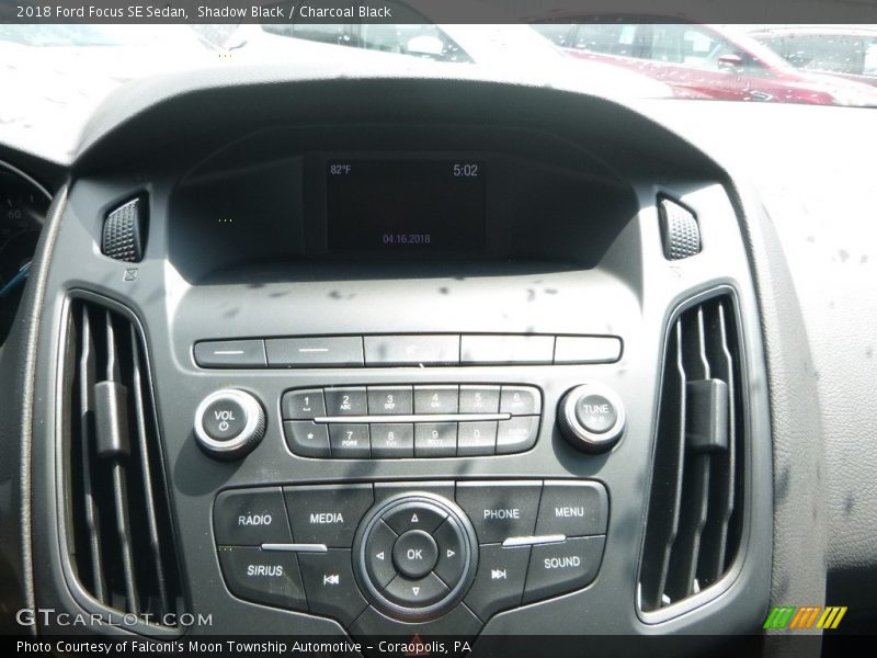 Shadow Black / Charcoal Black 2018 Ford Focus SE Sedan