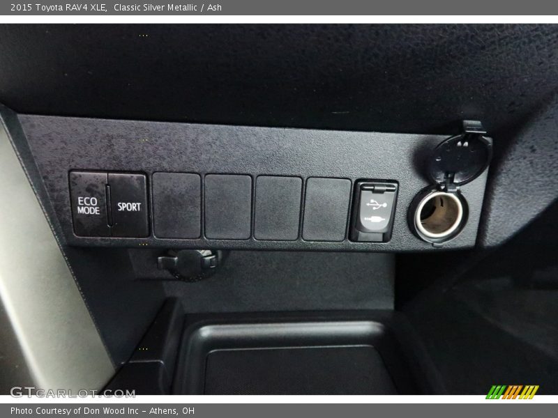 Classic Silver Metallic / Ash 2015 Toyota RAV4 XLE