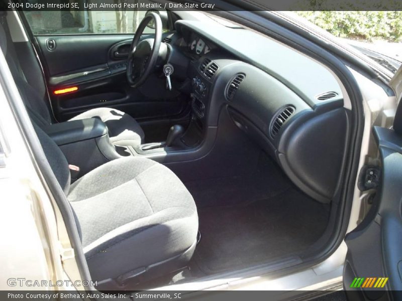 Light Almond Pearl Metallic / Dark Slate Gray 2004 Dodge Intrepid SE