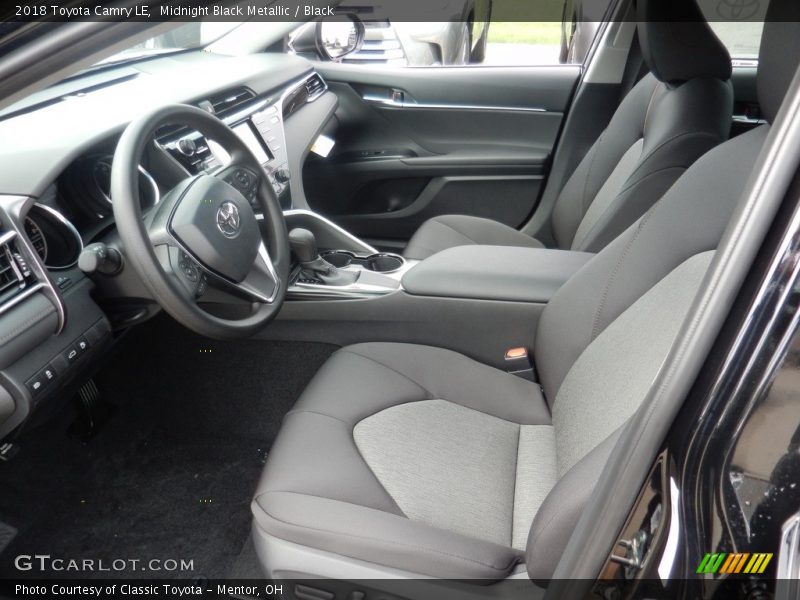 Midnight Black Metallic / Black 2018 Toyota Camry LE