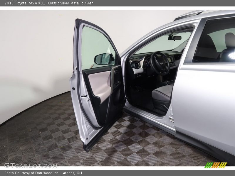 Classic Silver Metallic / Ash 2015 Toyota RAV4 XLE
