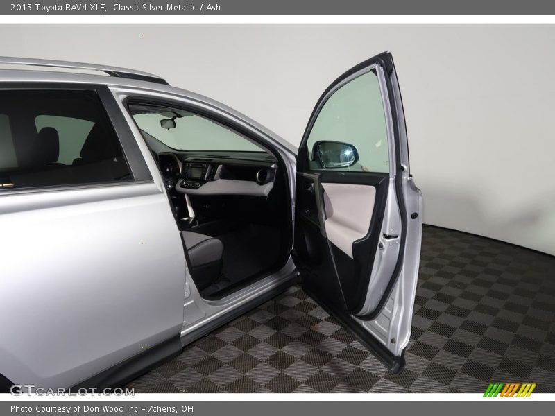 Classic Silver Metallic / Ash 2015 Toyota RAV4 XLE