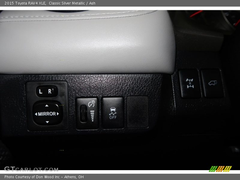 Classic Silver Metallic / Ash 2015 Toyota RAV4 XLE