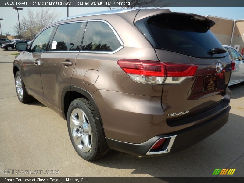 Toasted Walnut Pearl / Almond 2018 Toyota Highlander Limited AWD