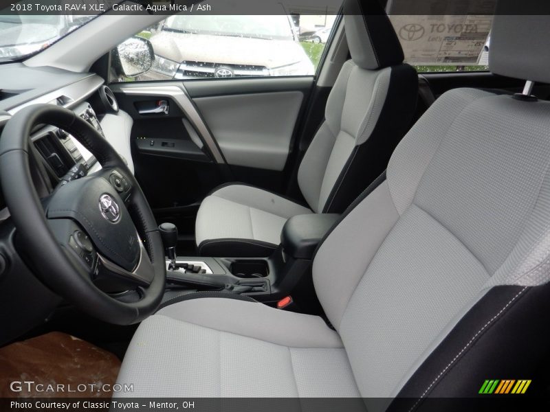 Galactic Aqua Mica / Ash 2018 Toyota RAV4 XLE