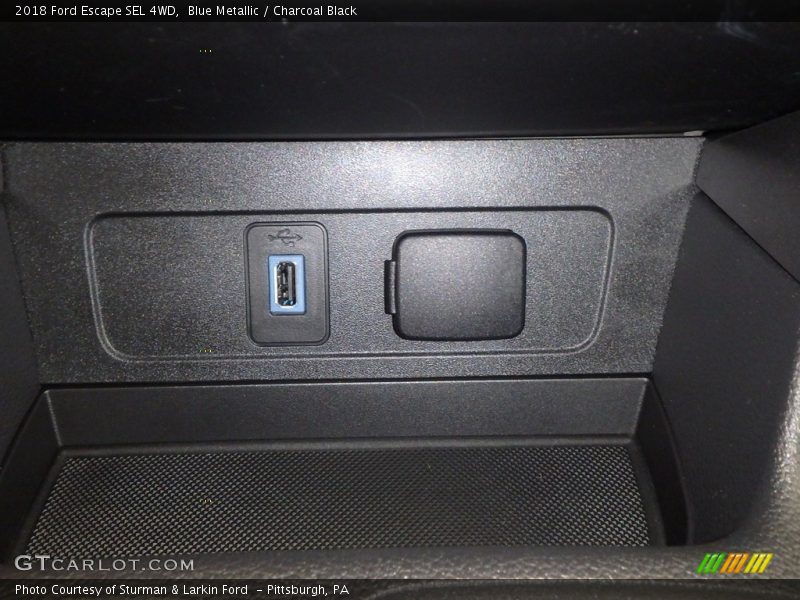 Blue Metallic / Charcoal Black 2018 Ford Escape SEL 4WD