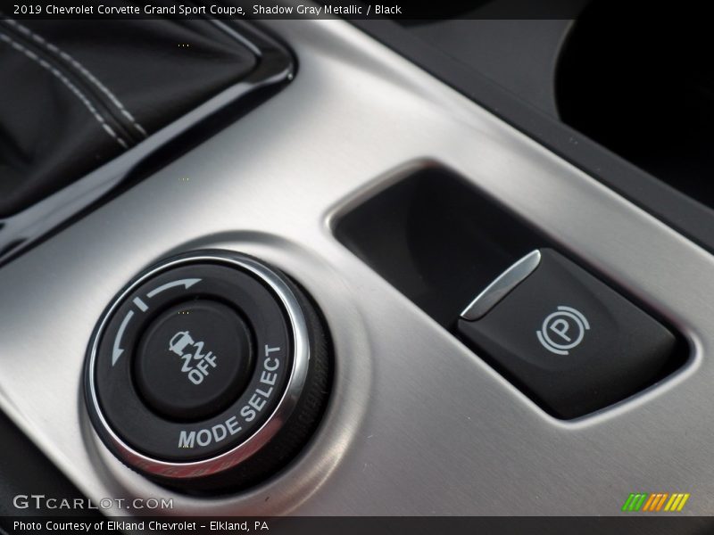 Shadow Gray Metallic / Black 2019 Chevrolet Corvette Grand Sport Coupe
