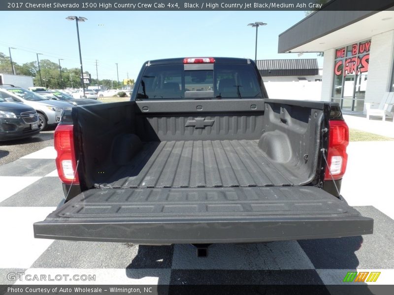 Black / High Country Jet Black/Medium Ash Gray 2017 Chevrolet Silverado 1500 High Country Crew Cab 4x4