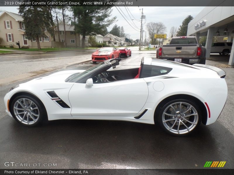 Arctic White / Adrenaline Red 2019 Chevrolet Corvette Grand Sport Coupe