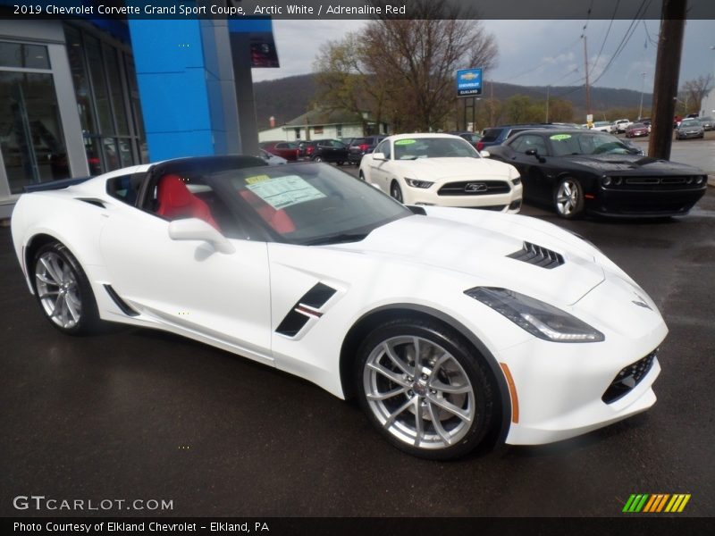 Arctic White / Adrenaline Red 2019 Chevrolet Corvette Grand Sport Coupe