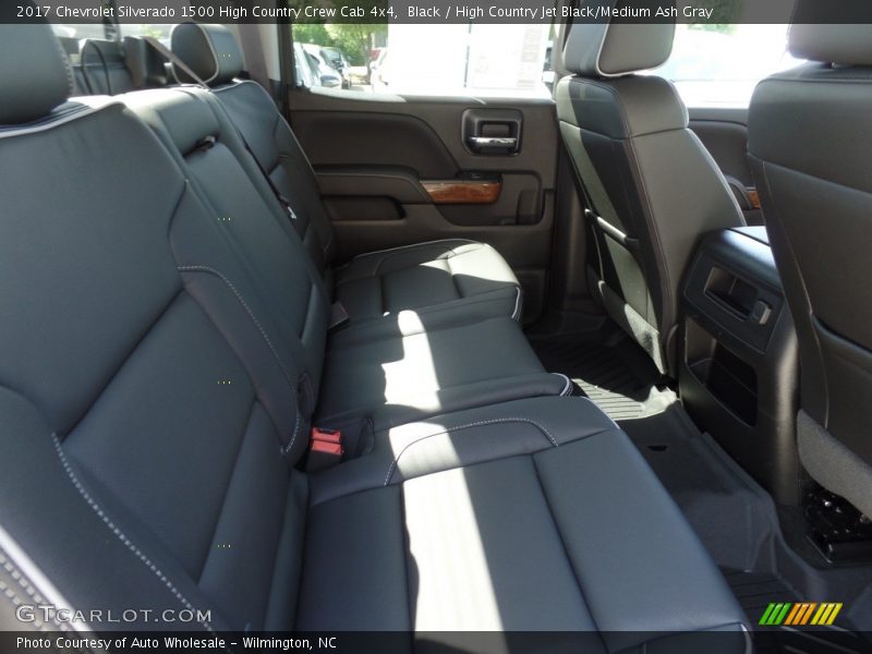 Black / High Country Jet Black/Medium Ash Gray 2017 Chevrolet Silverado 1500 High Country Crew Cab 4x4