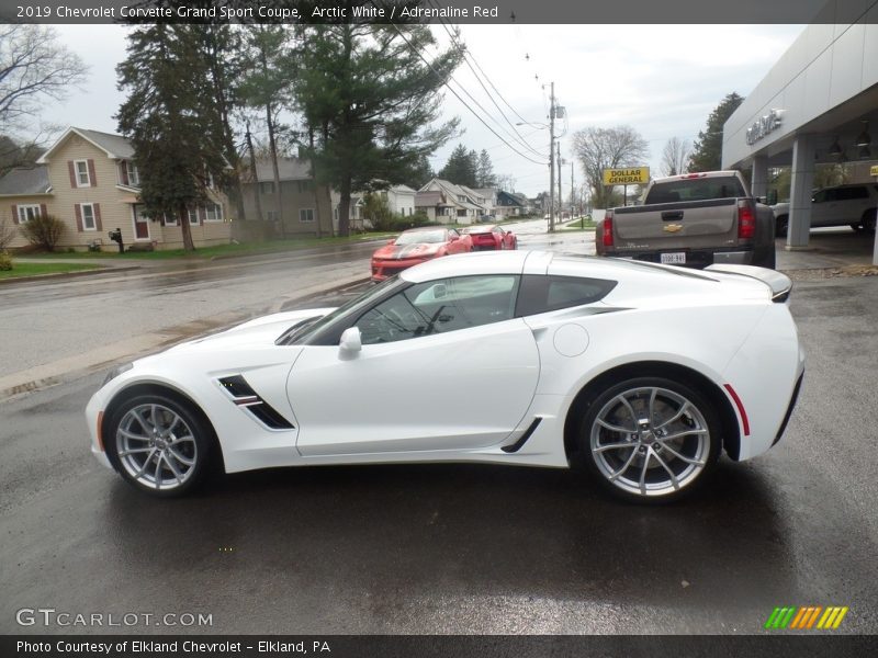 Arctic White / Adrenaline Red 2019 Chevrolet Corvette Grand Sport Coupe