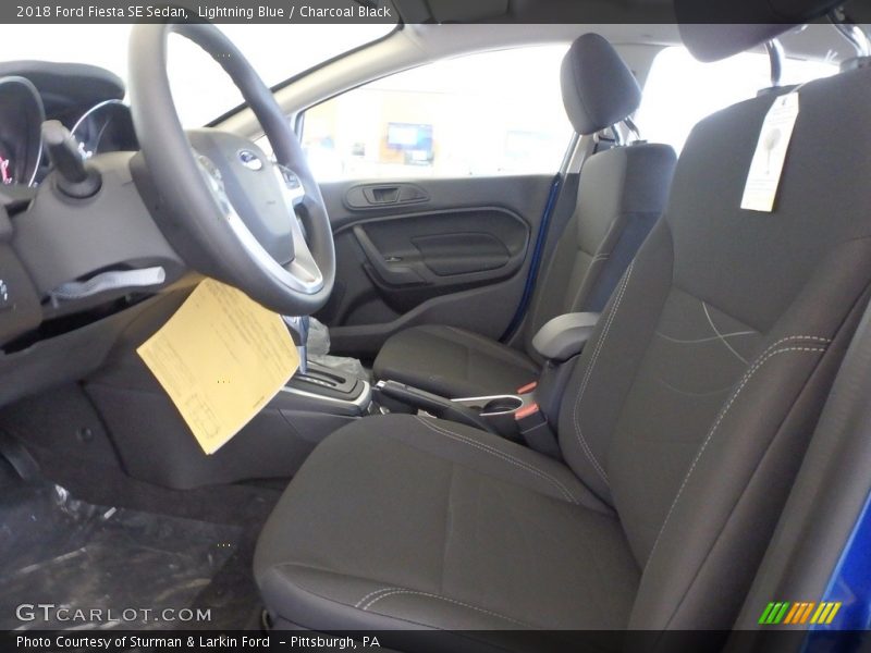 Lightning Blue / Charcoal Black 2018 Ford Fiesta SE Sedan