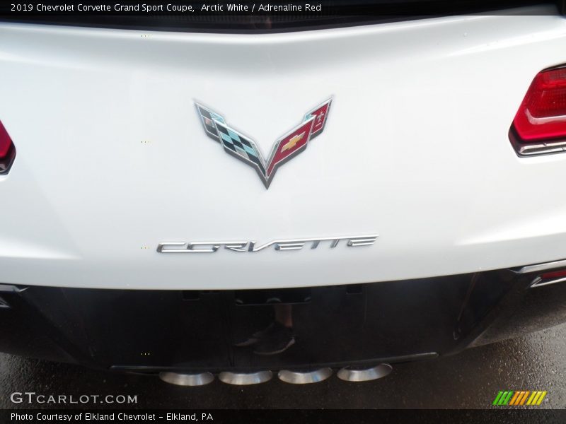 Arctic White / Adrenaline Red 2019 Chevrolet Corvette Grand Sport Coupe