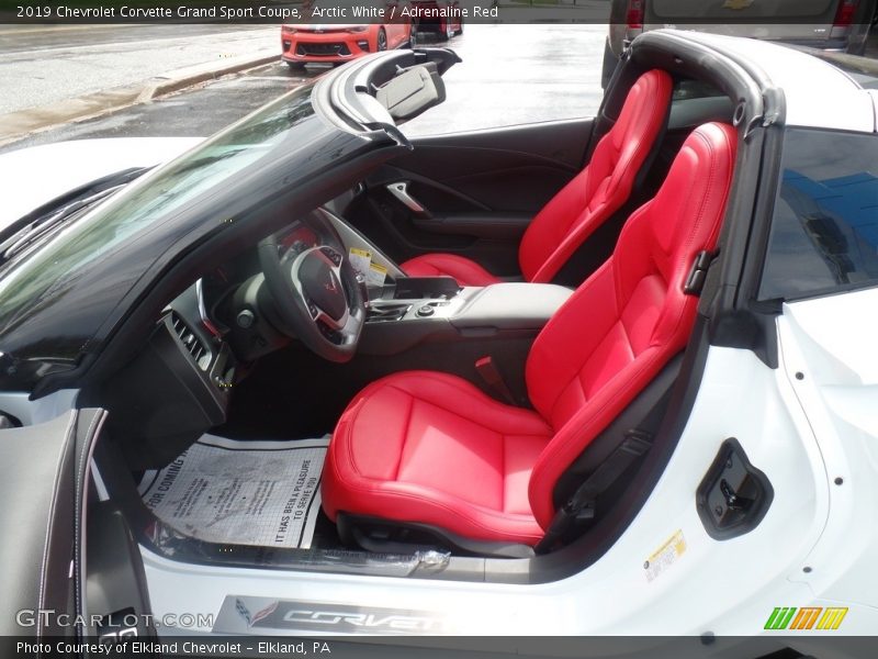 Arctic White / Adrenaline Red 2019 Chevrolet Corvette Grand Sport Coupe
