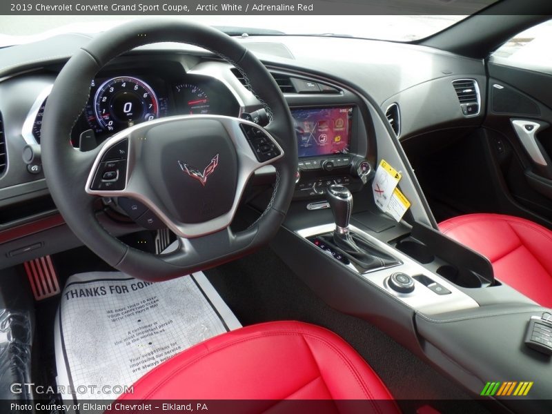 Arctic White / Adrenaline Red 2019 Chevrolet Corvette Grand Sport Coupe