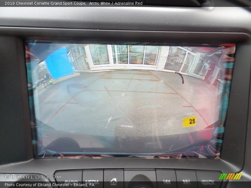 Arctic White / Adrenaline Red 2019 Chevrolet Corvette Grand Sport Coupe