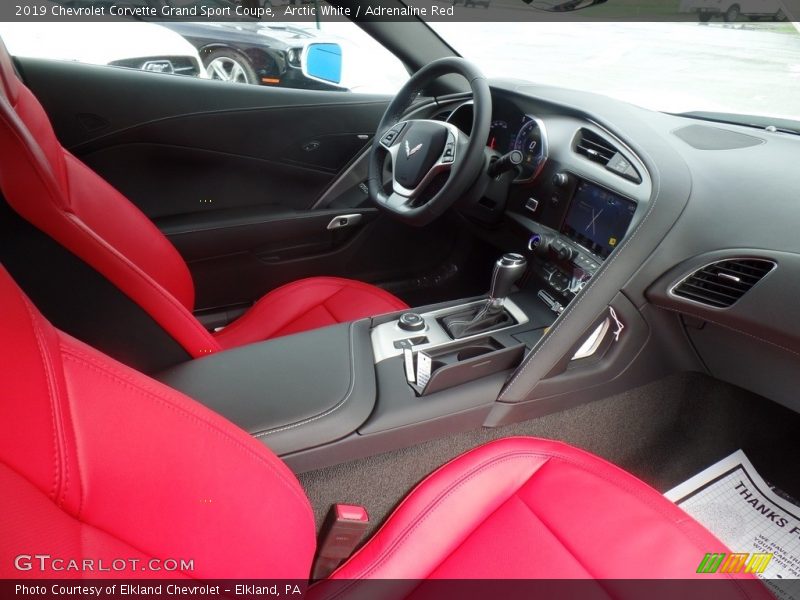 Arctic White / Adrenaline Red 2019 Chevrolet Corvette Grand Sport Coupe