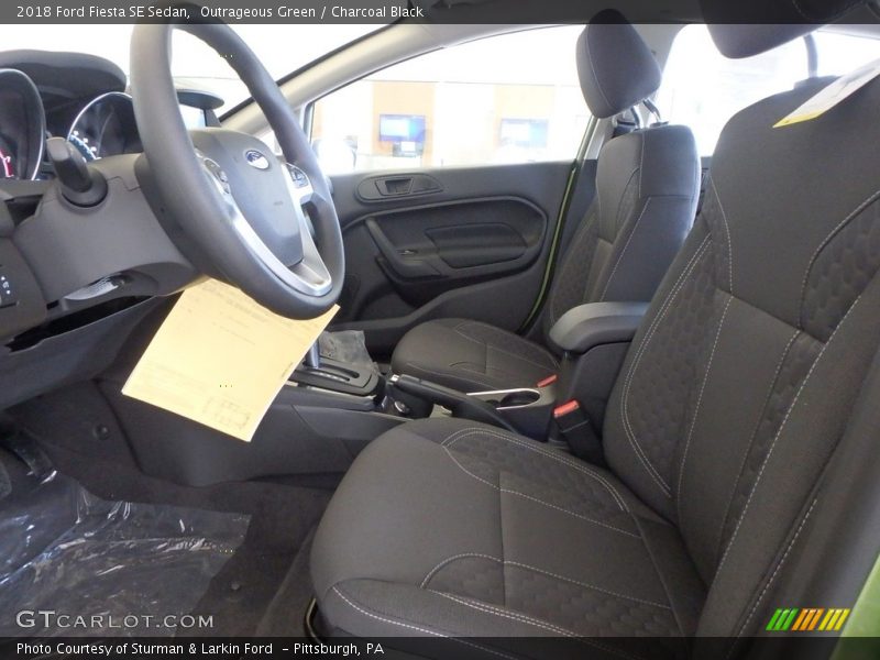 Outrageous Green / Charcoal Black 2018 Ford Fiesta SE Sedan