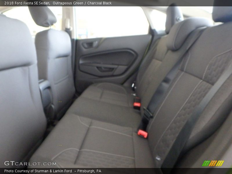 Outrageous Green / Charcoal Black 2018 Ford Fiesta SE Sedan