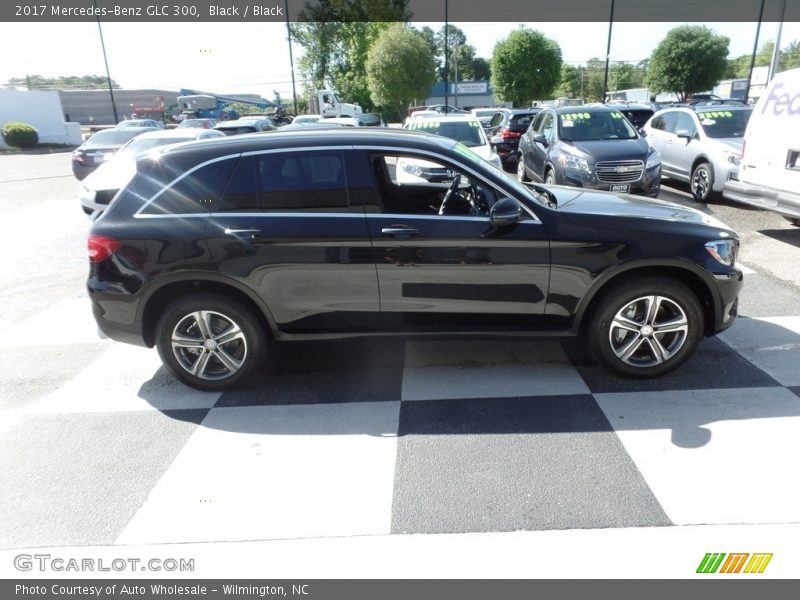 Black / Black 2017 Mercedes-Benz GLC 300
