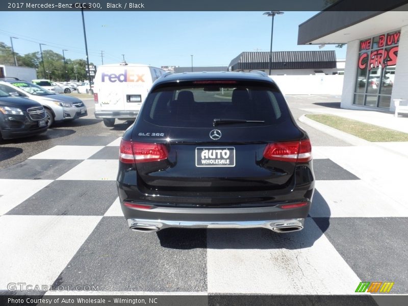 Black / Black 2017 Mercedes-Benz GLC 300