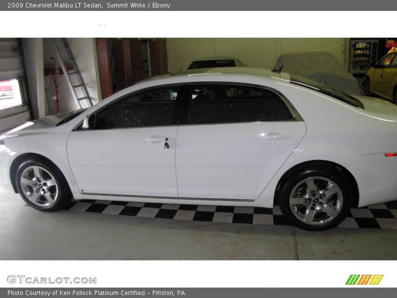 Summit White / Ebony 2009 Chevrolet Malibu LT Sedan