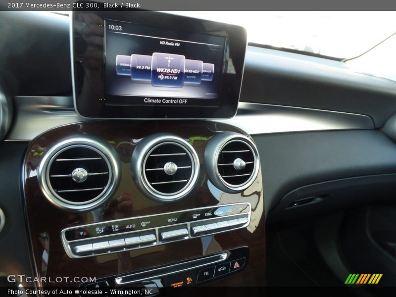 Black / Black 2017 Mercedes-Benz GLC 300