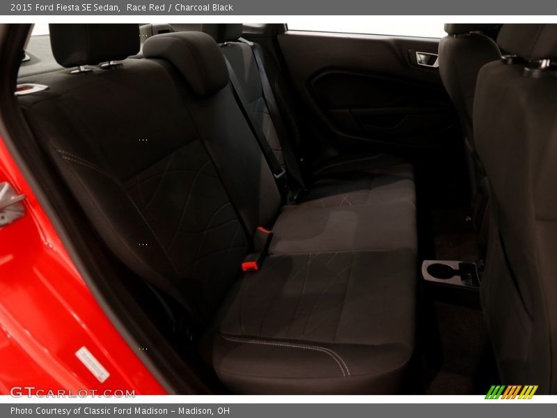 Race Red / Charcoal Black 2015 Ford Fiesta SE Sedan