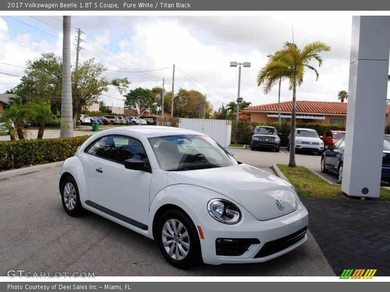 Pure White / Titan Black 2017 Volkswagen Beetle 1.8T S Coupe