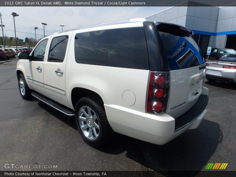 White Diamond Tricoat / Cocoa/Light Cashmere 2013 GMC Yukon XL Denali AWD