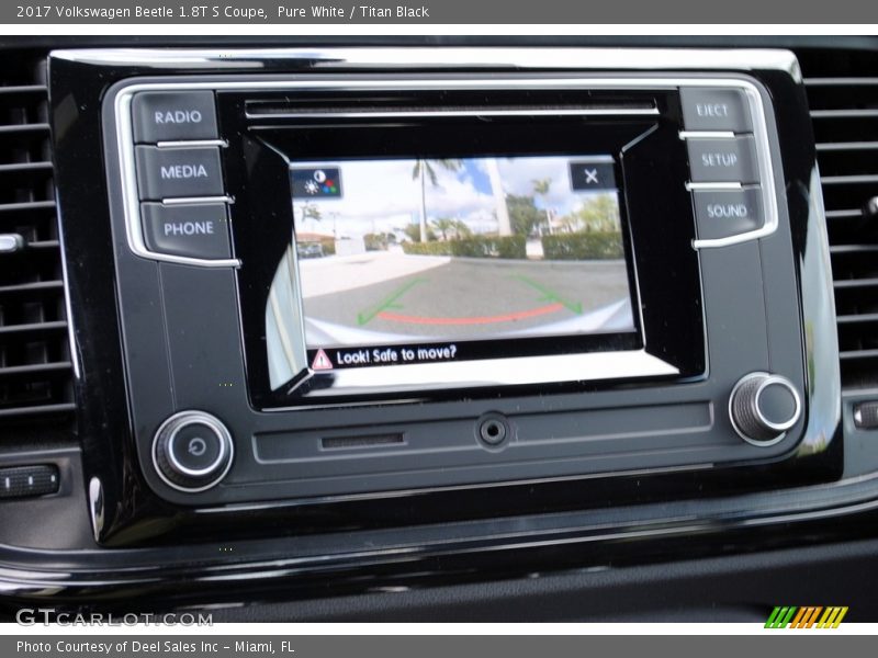 Pure White / Titan Black 2017 Volkswagen Beetle 1.8T S Coupe