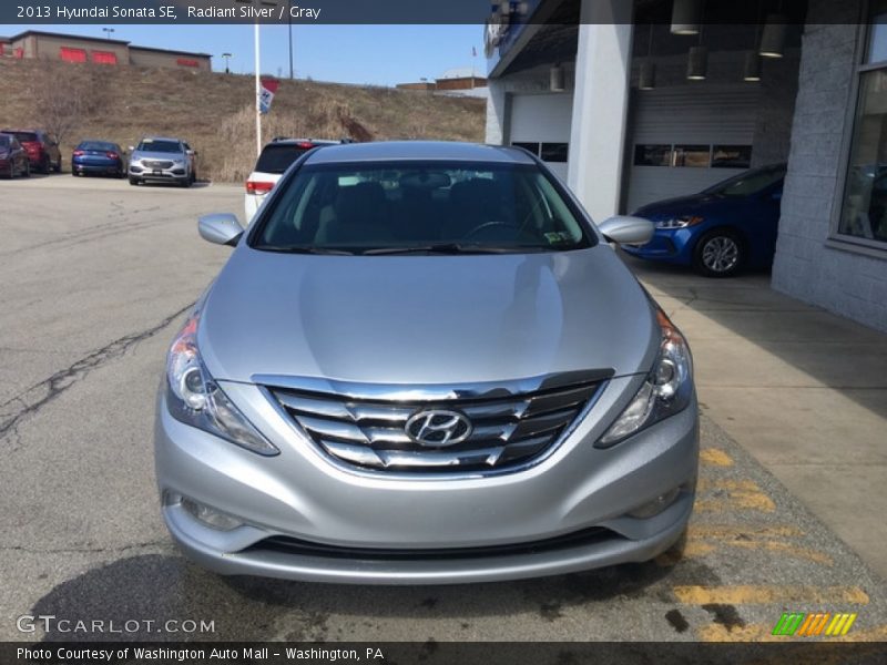 Radiant Silver / Gray 2013 Hyundai Sonata SE