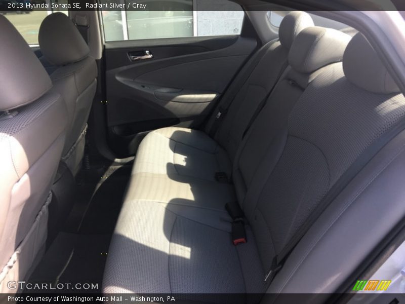 Radiant Silver / Gray 2013 Hyundai Sonata SE