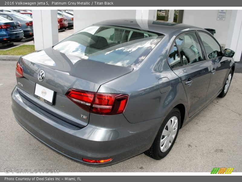 Platinum Grey Metallic / Titan Black 2016 Volkswagen Jetta S