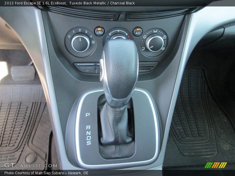 Tuxedo Black Metallic / Charcoal Black 2013 Ford Escape SE 1.6L EcoBoost