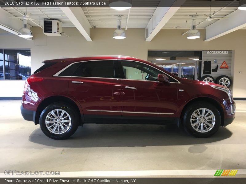 Red Passion Tintcoat / Sahara Beige 2018 Cadillac XT5