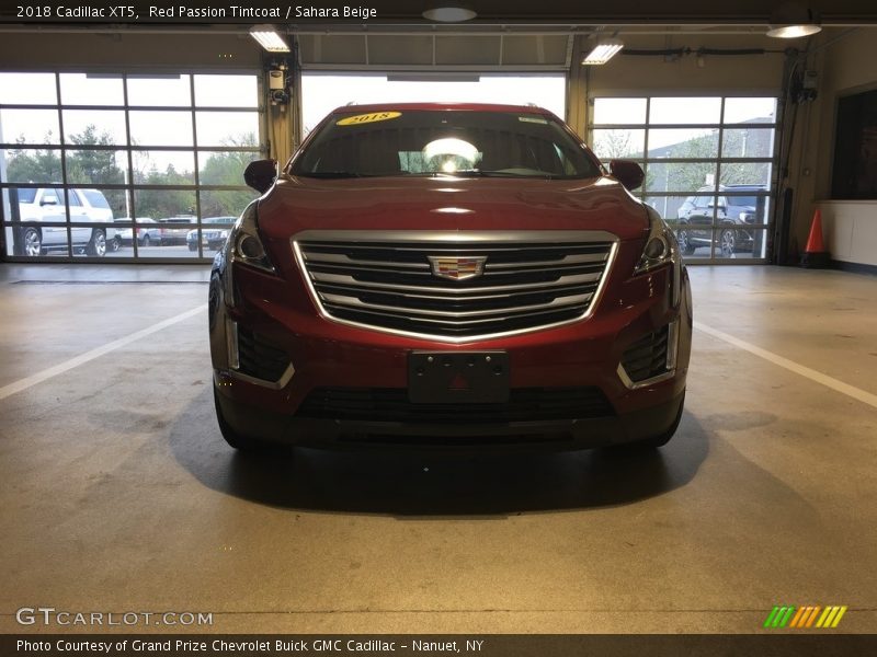 Red Passion Tintcoat / Sahara Beige 2018 Cadillac XT5